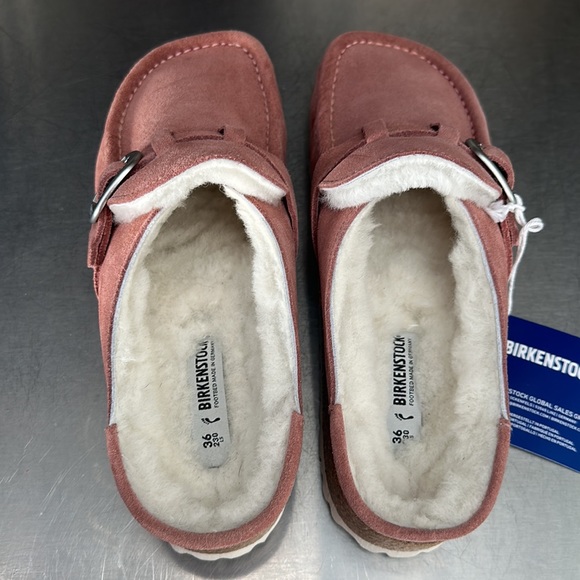 Birkenstock Buckley Shearling mules in pink clay. New in original box! - Picture 8 of 10